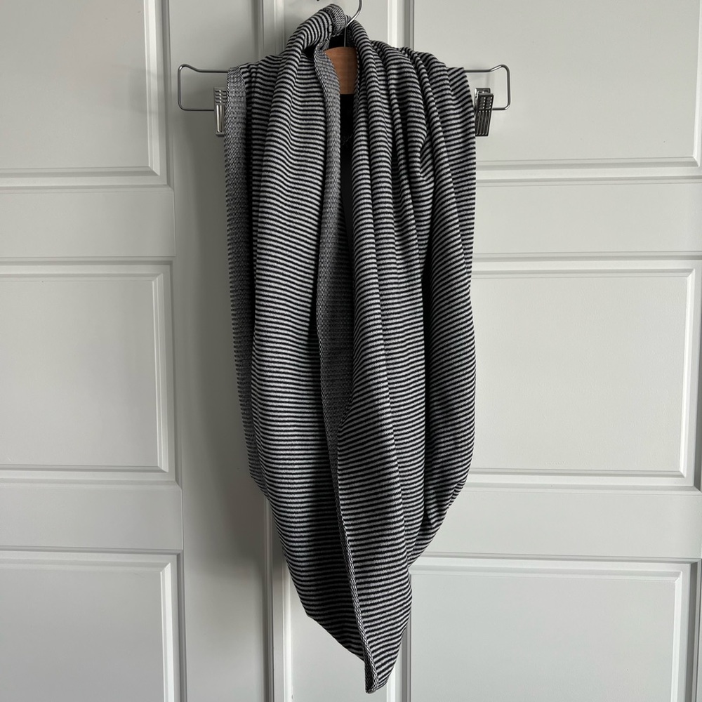 Lululemon Vinyasa Scarf